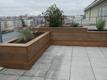 Jardiniere en lame de terrasse IPE FINI a Toulouse 