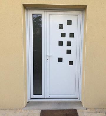 Porte d'entrée alu chantier Portet-sur-Garonne