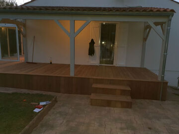 Art du Bois realise une terrasse en bois exotique a Balma