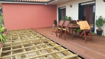 Art du bois réalise une terrasse en Massaranduba  sur plot beton  a Draimil-Lafage