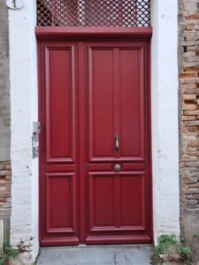 Finition sur mesure Porte d’ entrée bois
