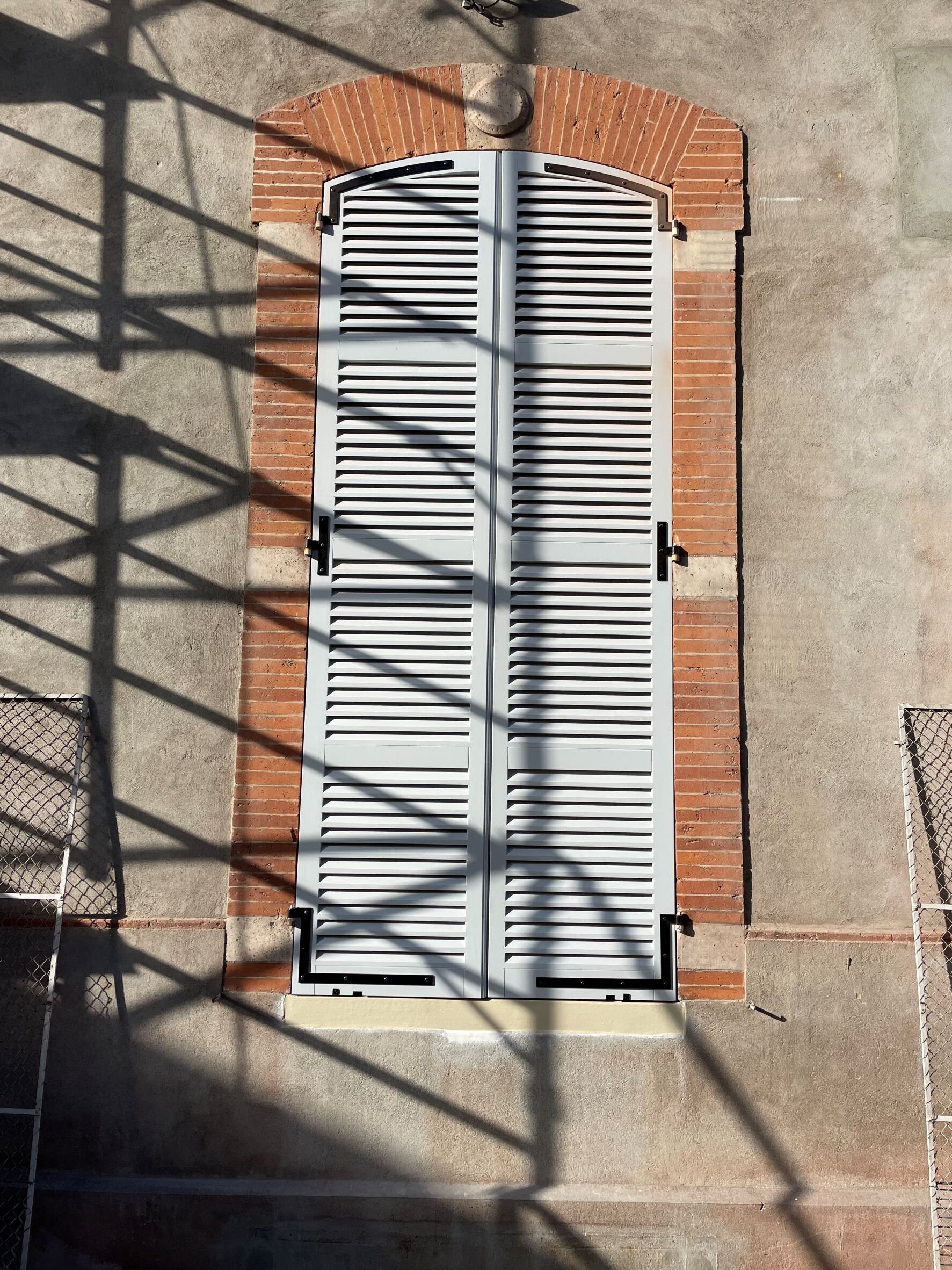 Pose de volets à Toulouse