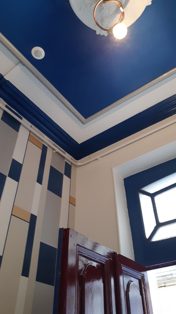 dressing sur mesure en medium avec porte de placard a Toulouse