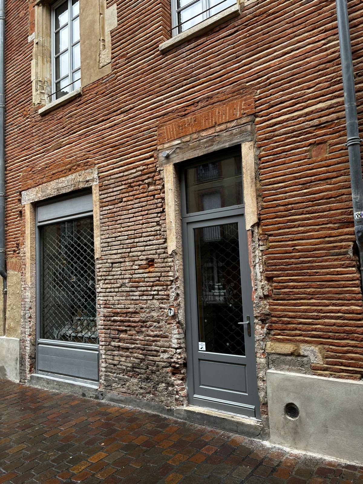 ef5a02a5-2f2d-4a61-b364-feb893411e13