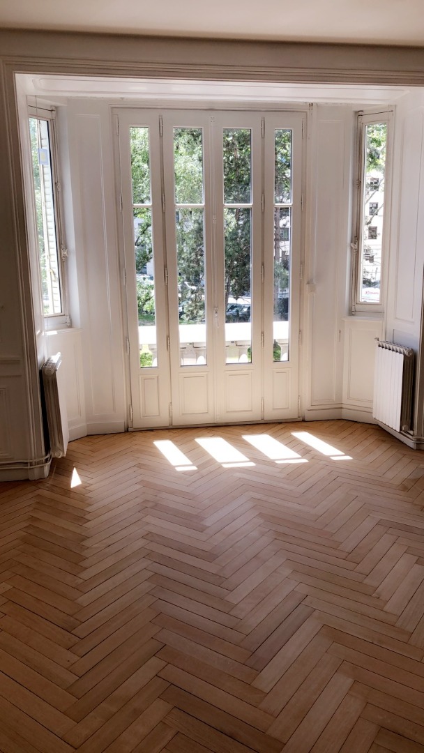 Porte fenêtre cintrée