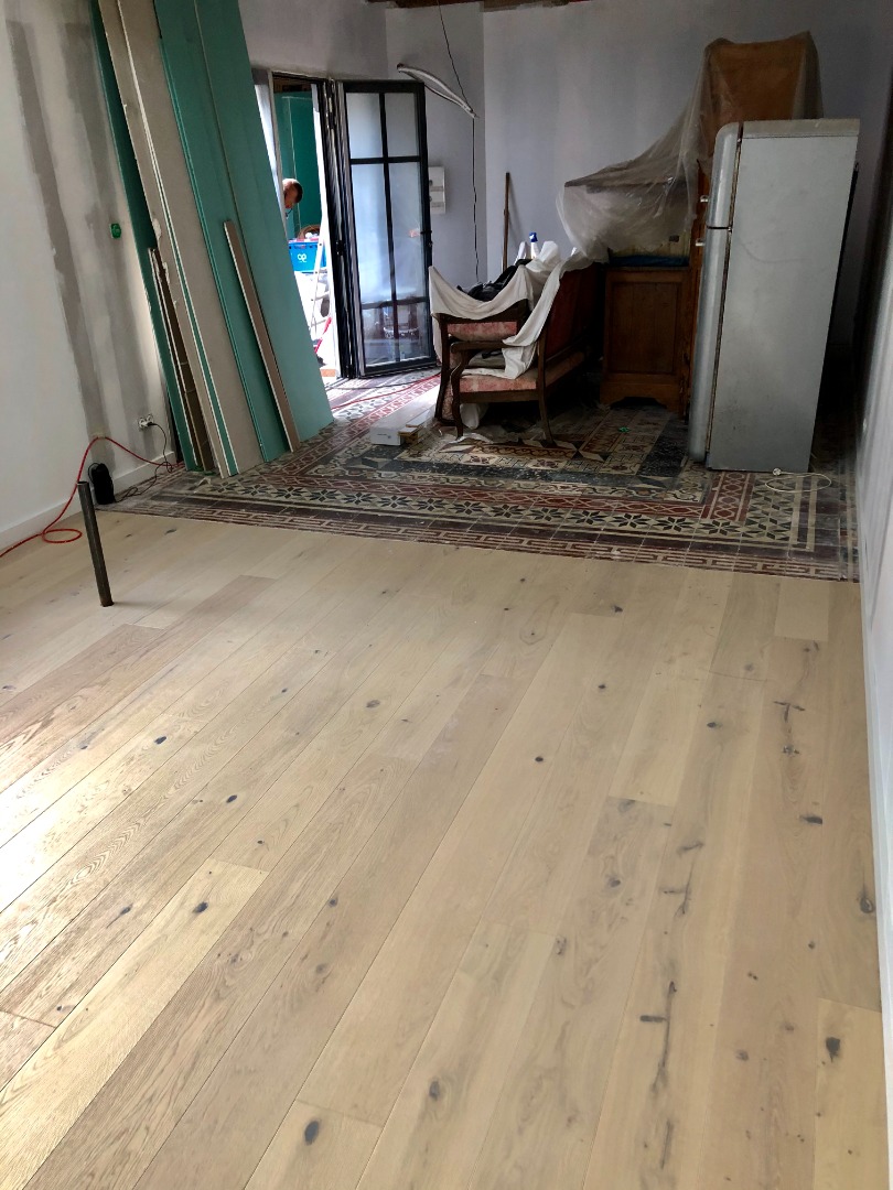 Parquet bois massif -carreaux ciment pose collé a Toulouse